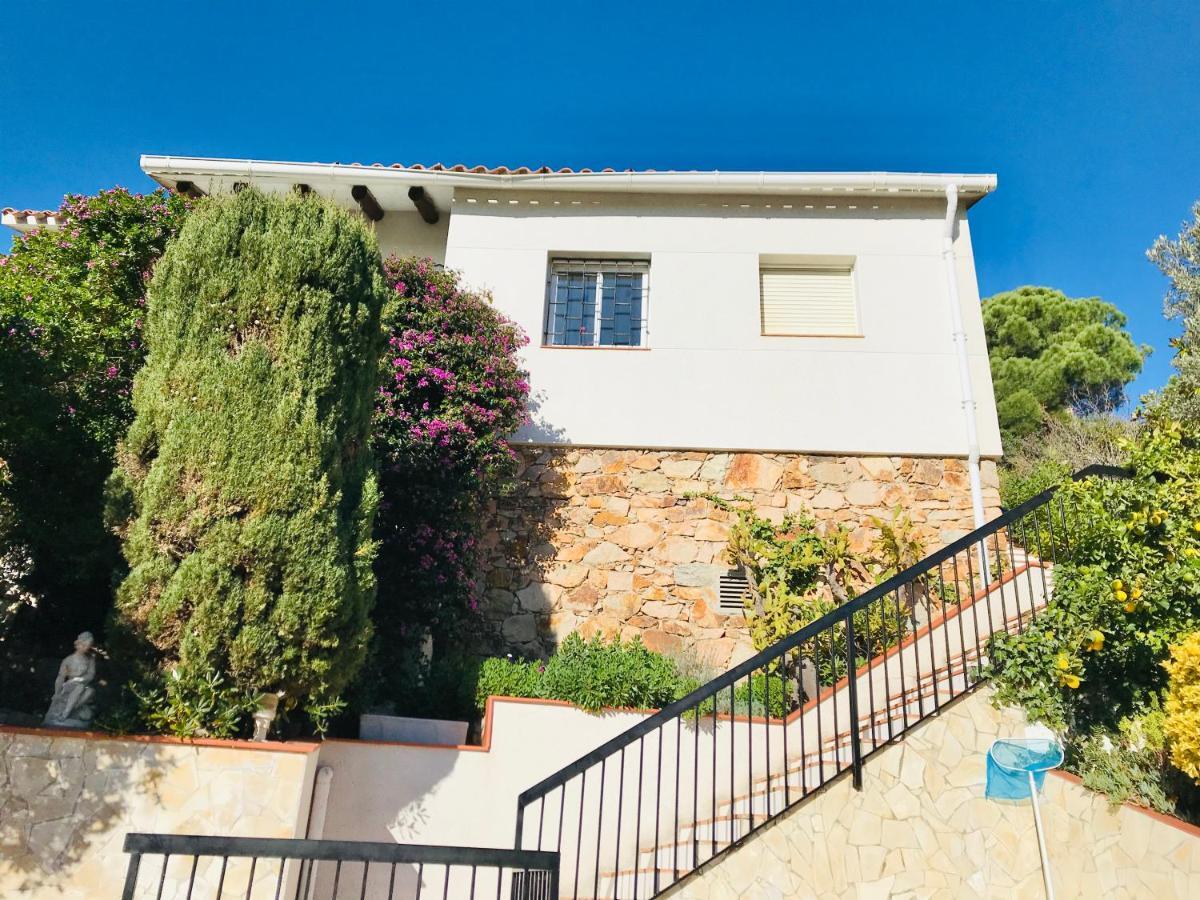 Mediterranean Villa Investingspain Sea View And Pool Lloret de Mar Eksteriør billede